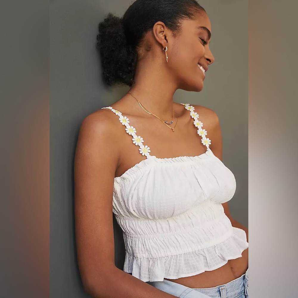 Anthropologie White Floral Daisy Strap Top